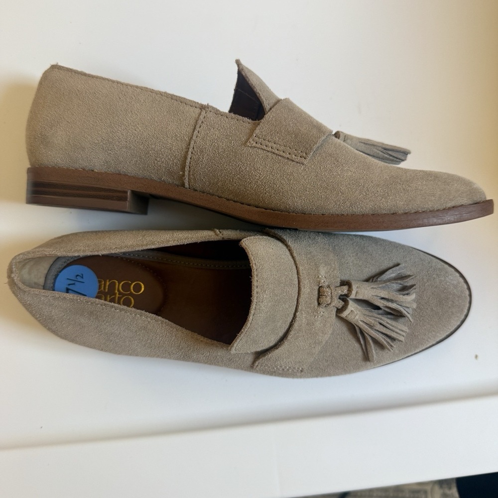 Franco Sarto Hadden Suede Taupe Loafers With Tassels Neutral Preppy Gray 7.5